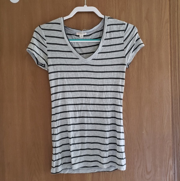 Zenana Outfitters Tops - Striped V Neck